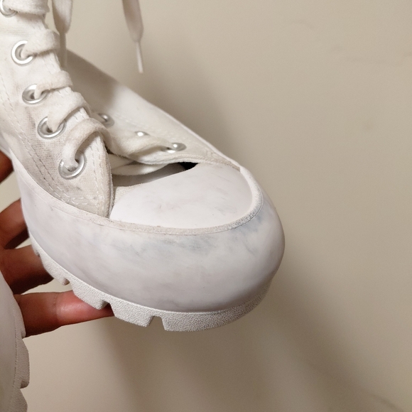 Converse Women's White Chunky Lugsole Hightop Laceup Sneakers Size 7.5 - Picture 3 of 11